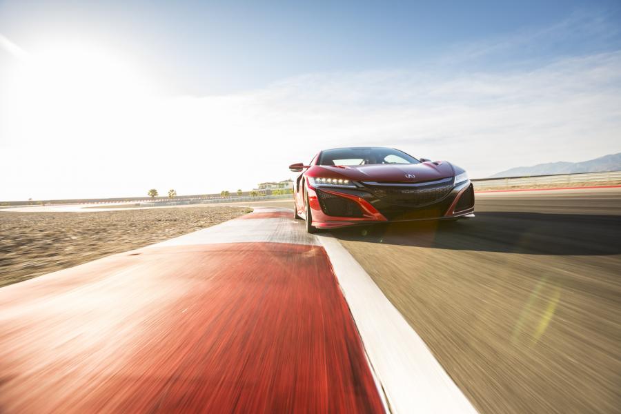  Acura NSX 2016 года  (NA) (фото 71 из 286)